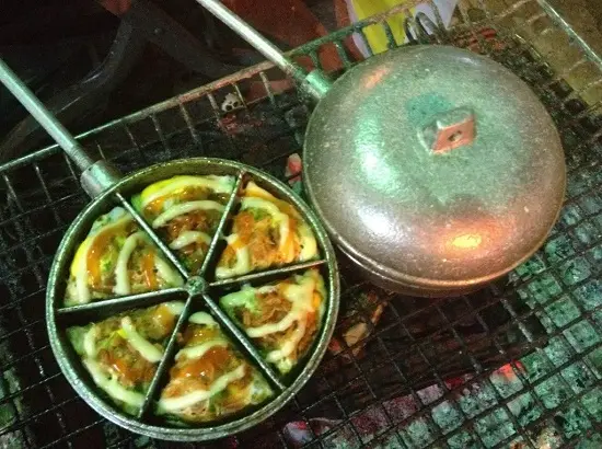 món ăn đường phố việt nam bánh trứng cút nướng