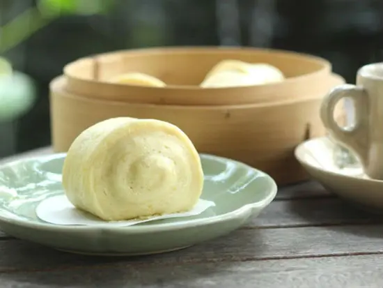 3 bước đơn giản làm bánh màn thầu ngô ngọt 5