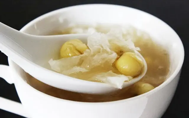 5 cách nấu chè hạt sen thơm ngon thanh mát đúng chuẩn tại nhà