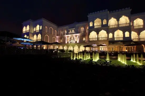 Tajmasago có nghĩa là thánh đường Tajma ở Sài Gòn. Đây là một resort với tất cả dịch vụ sang trọng dành cho doanh nhân.