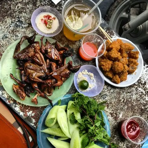 ẨM THỰC KHU PHỐ CỔ