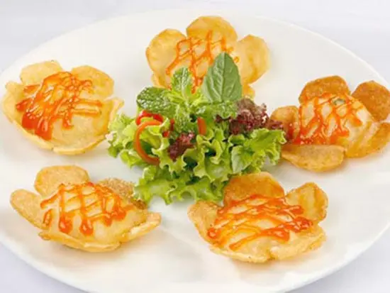 Ăn ngon với bánh bắp chiên tôm