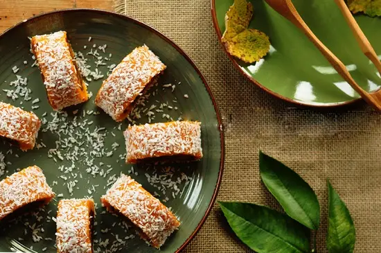 bánh cuộn bí đỏ bột nếp thơm ngon