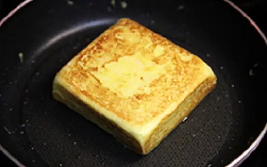chiên các mặt bánh sandwich