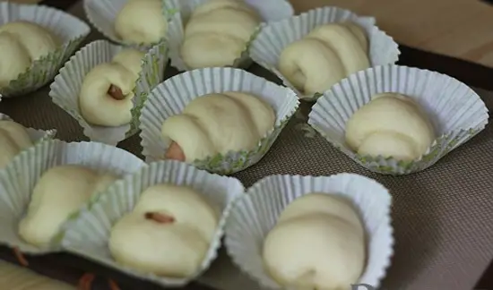 BÁNH MỲ CHIÊN XÚC XÍCH THƠM NGON CHO BÉ