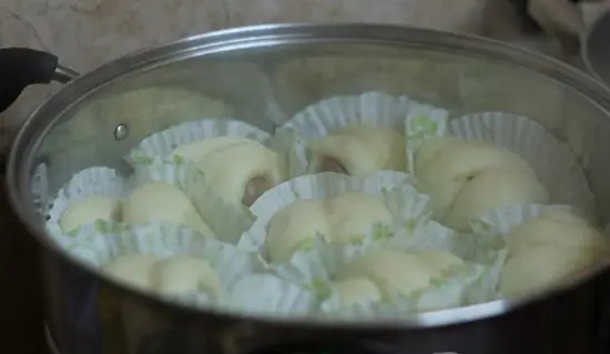 BÁNH MỲ CHIÊN XÚC XÍCH THƠM NGON CHO BÉ