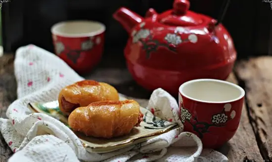 BÁNH MỲ CHIÊN XÚC XÍCH THƠM NGON CHO BÉ