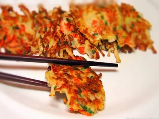 BÁNH NẤM KIM CHÂM CHỐNG ĐÓI CẤP TỐC