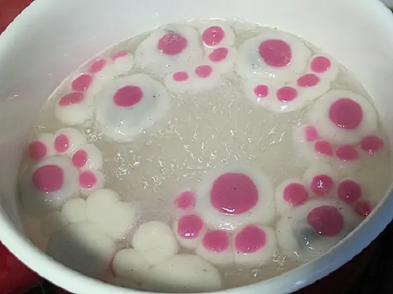 luộc bánh chân mèo