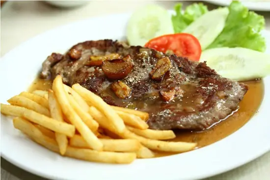 Bò bít tết và những cách trang trí hấp dẫn nhất