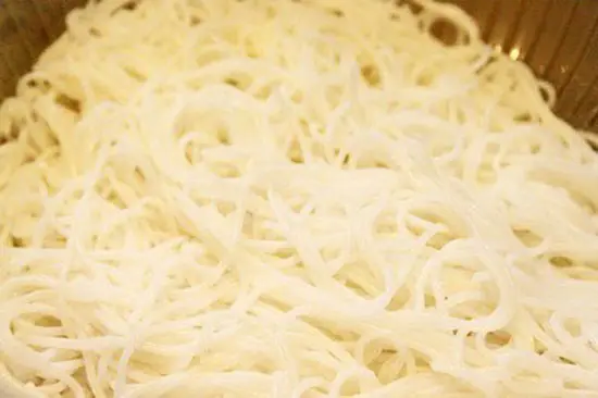 BÚN XÀO ĐUÔI BÒ THÊM NĂNG LƯỢNG CHO NGÀY MỚI