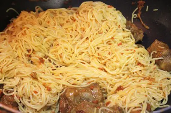 BÚN XÀO ĐUÔI BÒ THÊM NĂNG LƯỢNG CHO NGÀY MỚI