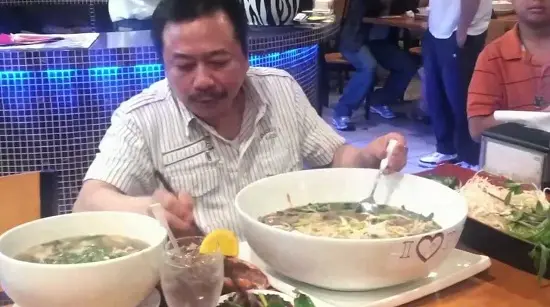 món ăn việt nam nổi tiếng tại mỹ phở chậu