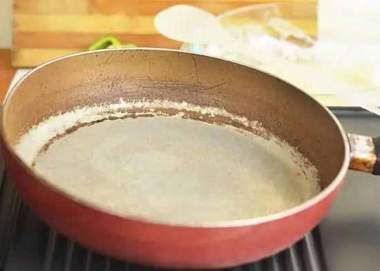làm nóng chảo