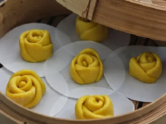 hấp bánh bao bí đỏ