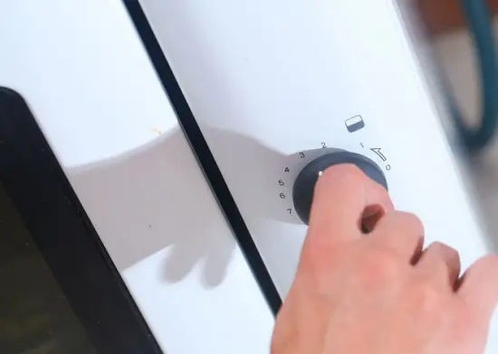 làm nóng lò nướng