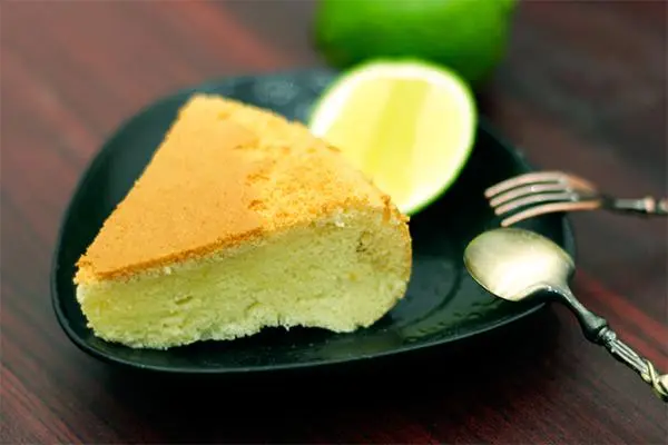 Cách làm bánh bông lan bằng nồi cơm điện chi tiết nhất