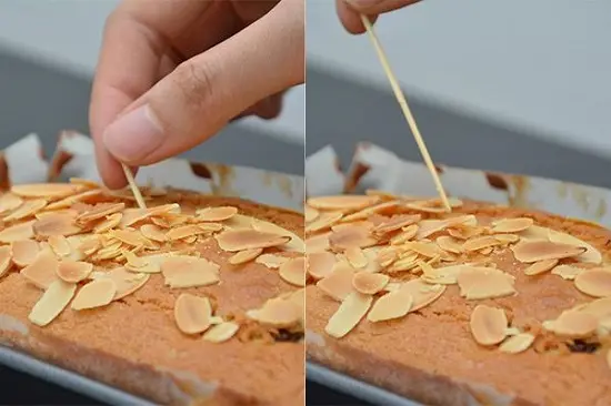 kiểm tra độ chín của bánh