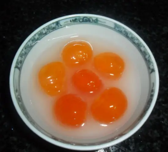 Cách làm bánh bông lan trứng muối siêu ngon đơn giản tại nhà