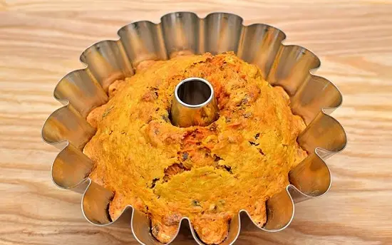 để bánh nguội trong lò