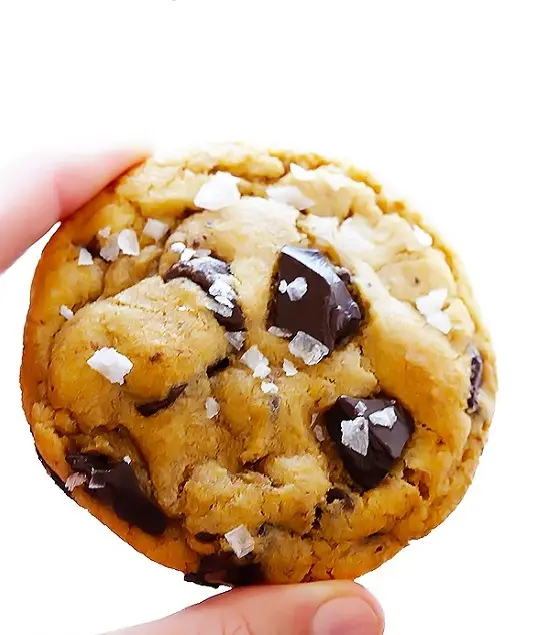 Cách làm bánh chocolate chip vị mặn mới lạ 5