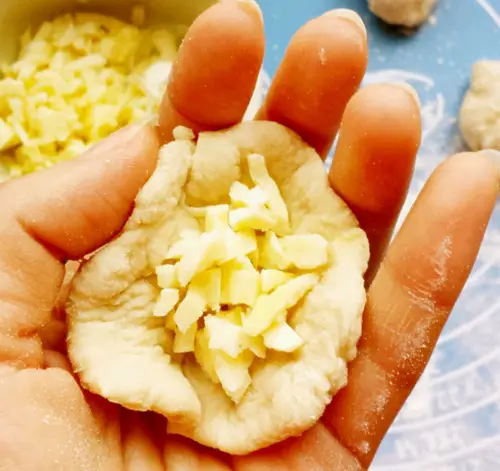 banh-chuoi-nhan-pho-mai8