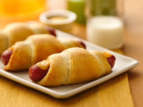 Cách làm bánh Crescent Dogs cực dễ siêu ngon
