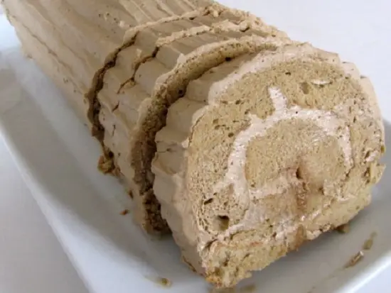 Cách làm bánh cuộn kem mocha thơm ngon