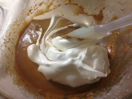 học làm bánh cuộn kem mocha