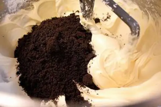 cach-lam-banh-cupcake-oreo-5