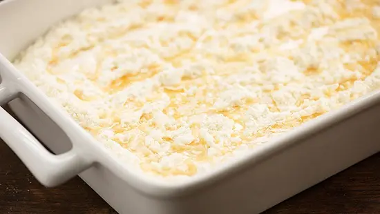 cách làm bánh dứa phủ bơ dừa 4