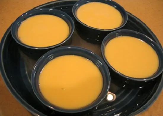 banh-flan-la-nep-4