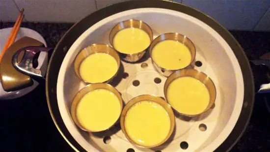 Cách làm bánh flan xoài-6