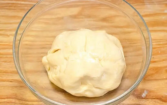 vo tròn bột bánh