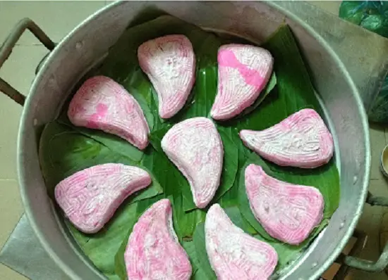 đem bánh hấp cách thủy