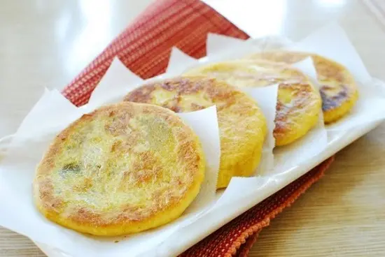 bánh hotteok Hàn Quốc thơm ngon
