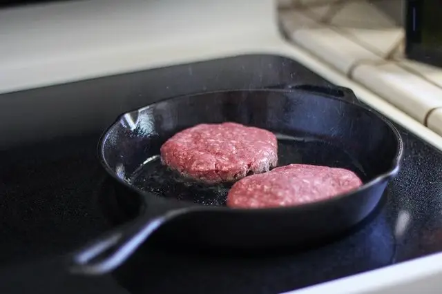 Cách làm bánh humburger thơm ngon cho bữa sáng chuẩn vị