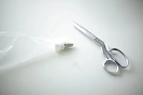 thiết kế sừng cừu cho bánh kem sinh nhật