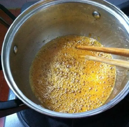 cach-lam-banh-khao-nhan-dau-xanh-3