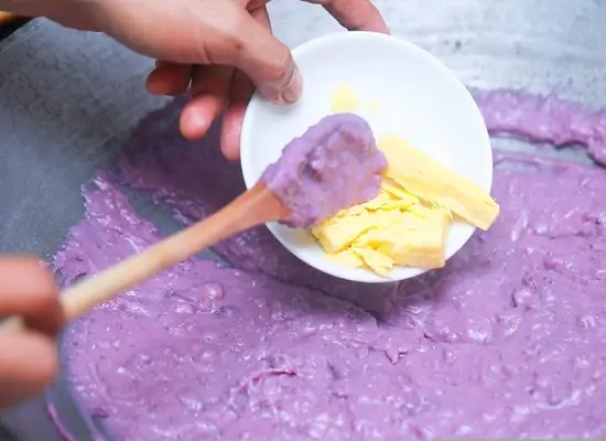 Cách làm bánh khoai lang tím không cần lò nướng đơn giản