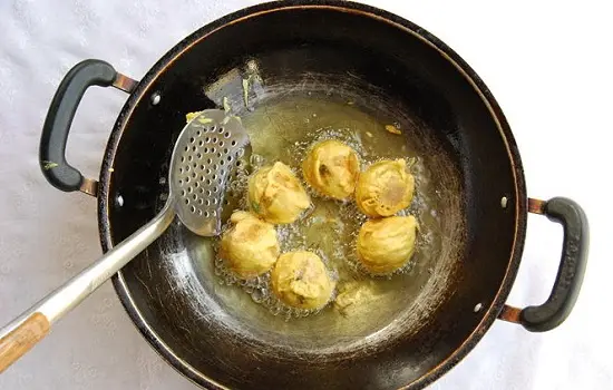chiên vàng bánh khoai tây