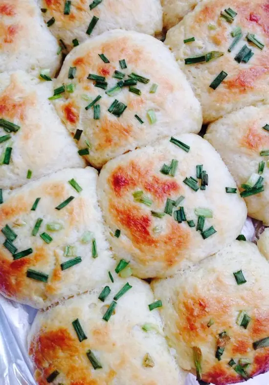 cach-lam-banh-mi-bo-ruoc-sot-4
