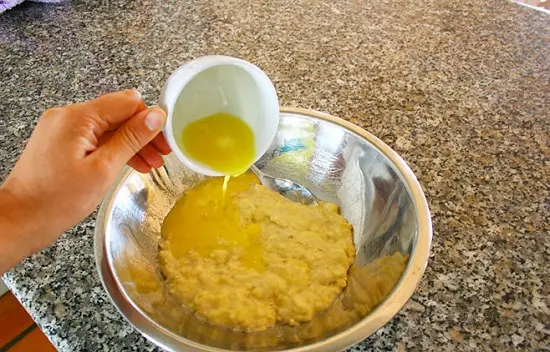 thêm bơ vào chuối