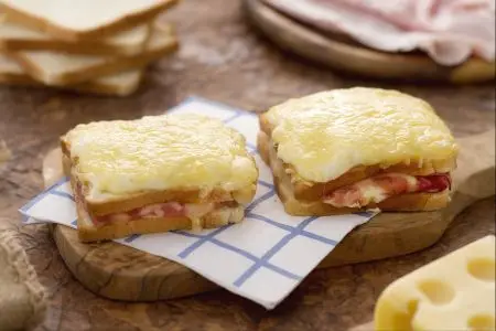Cách làm bánh mì Croque Monsieur kiểu Pháp 9