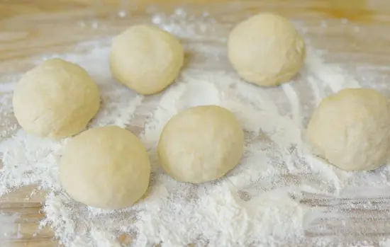 chia bột thành nhiều phần nhỏ