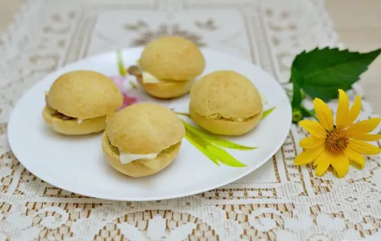 Cách làm bánh mì kẹp thịt đơn giản hấp dẫn tại nhà
