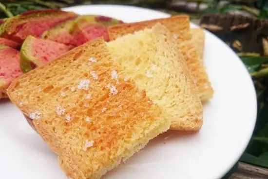 Cách làm bánh mì nguội trở nên giòn thơm hấp dẫn