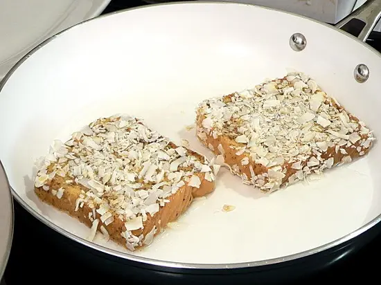 Cách làm bánh mì nướng dừa kiểu Pháp 11