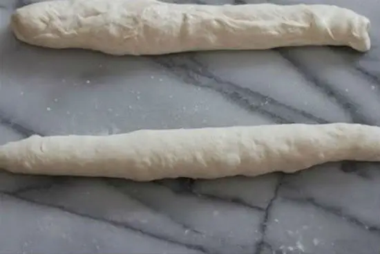Cách làm bánh mì Pháp Baguette ngon như ngoài hàng 5