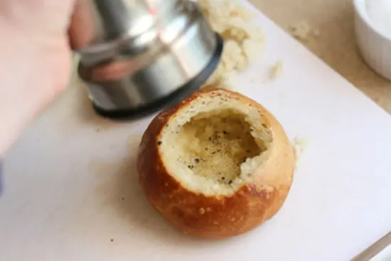 Cách làm bánh mì phô mai thịt nguội đơn giản cho bữa sáng 5
